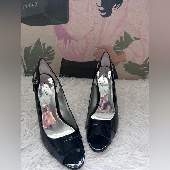 Guess patent peep toe cut out heels black size 8 - Picture 2 of 8
